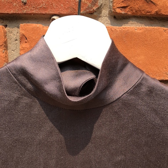 Vince 100% Silk Silver high-neck Blouse - Picture 2 of 4